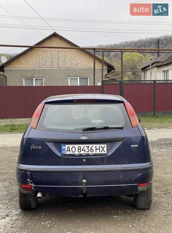 Хэтчбек Ford Focus 2002 в Мукачево