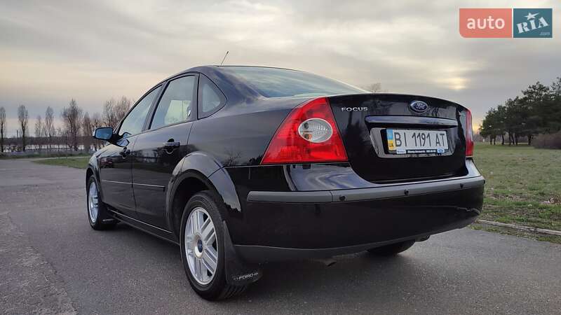 Седан Ford Focus 2007 в Горишних Плавнях