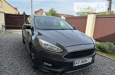 Седан Ford Focus 2015 в Ужгороде