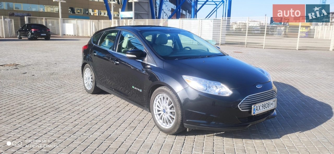 2012 Ford Focus - мініатюра 18