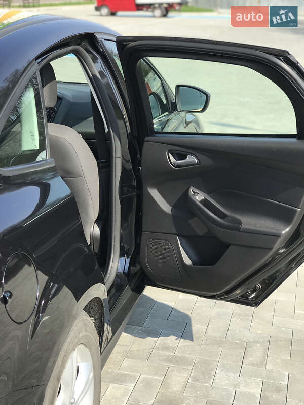 Седан Ford Focus 2012 в Луцке