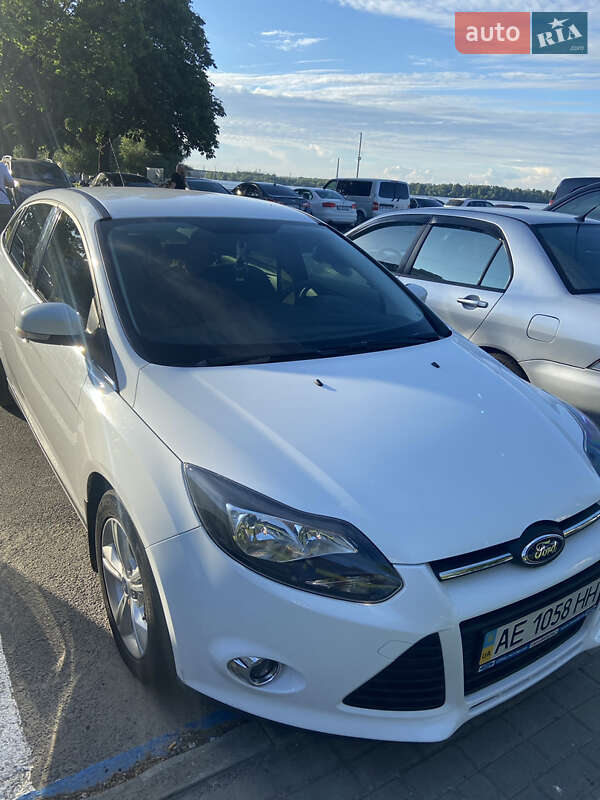 Седан Ford Focus 2013 в 