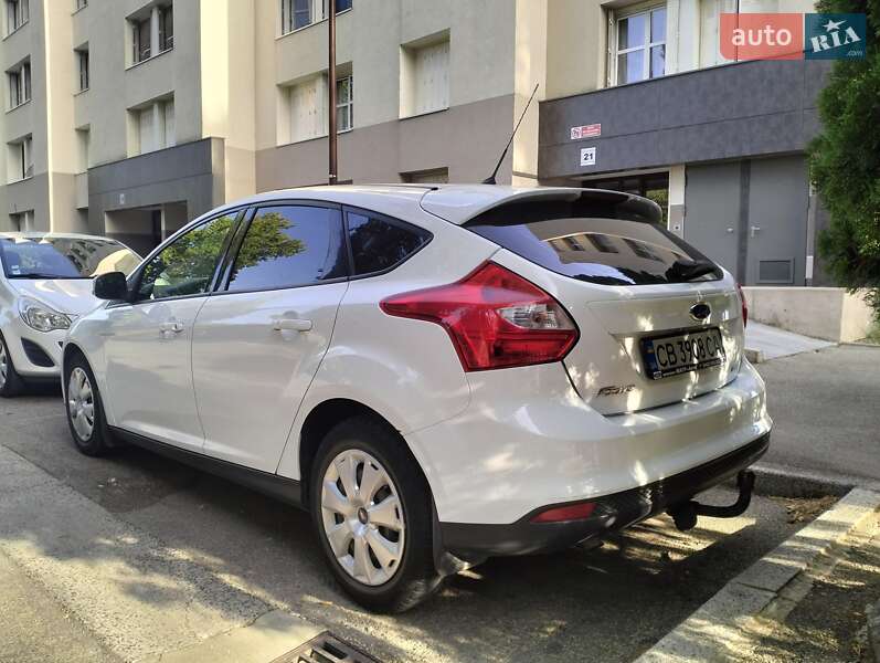 Хэтчбек Ford Focus 2013 в Чернигове