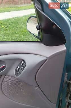Хэтчбек Ford Focus 1998 в Владимире