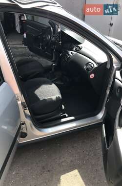 Хетчбек Ford Focus 2000 в Львові