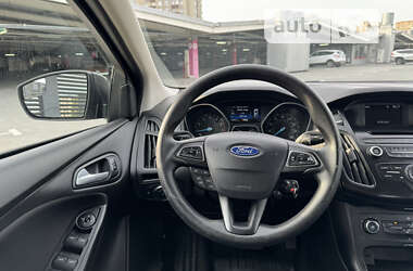 Седан Ford Focus 2017 в Киеве