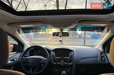 Хэтчбек Ford Focus 2017 в 