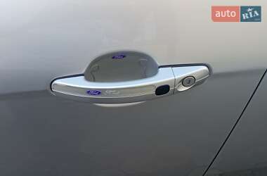 Хэтчбек Ford Focus 2015 в Звягеле