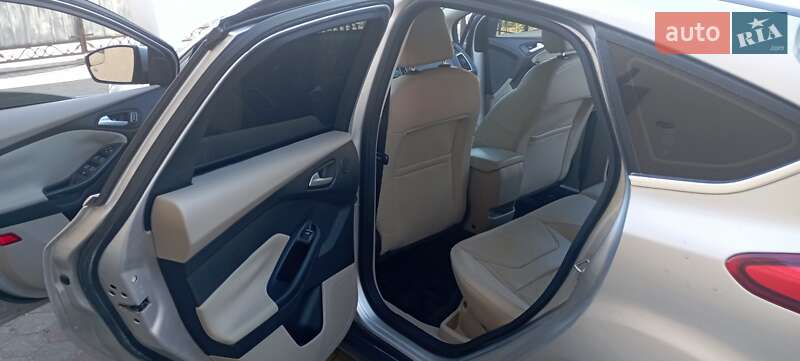 Хэтчбек Ford Focus 2015 в Звягеле