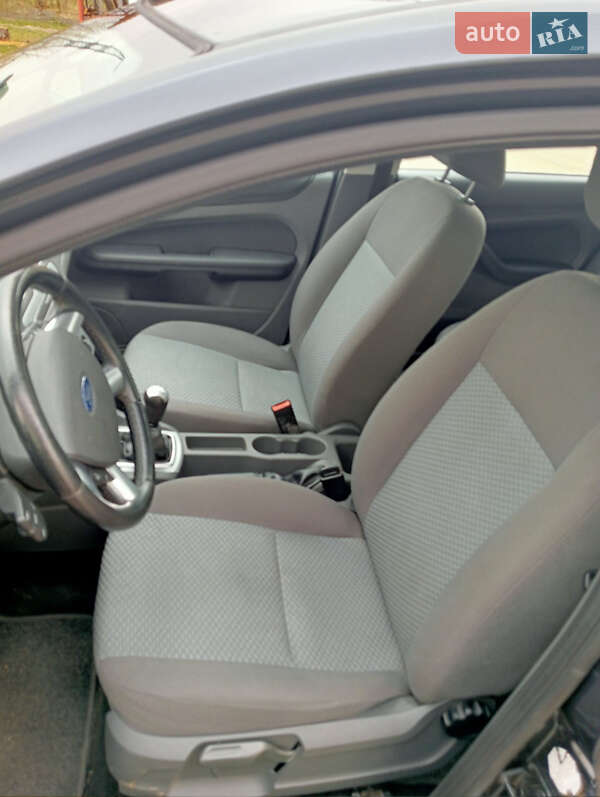 Универсал Ford Focus 2007 в Нововолынске