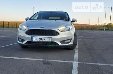 Хетчбек Ford Focus 2016 в Рівному