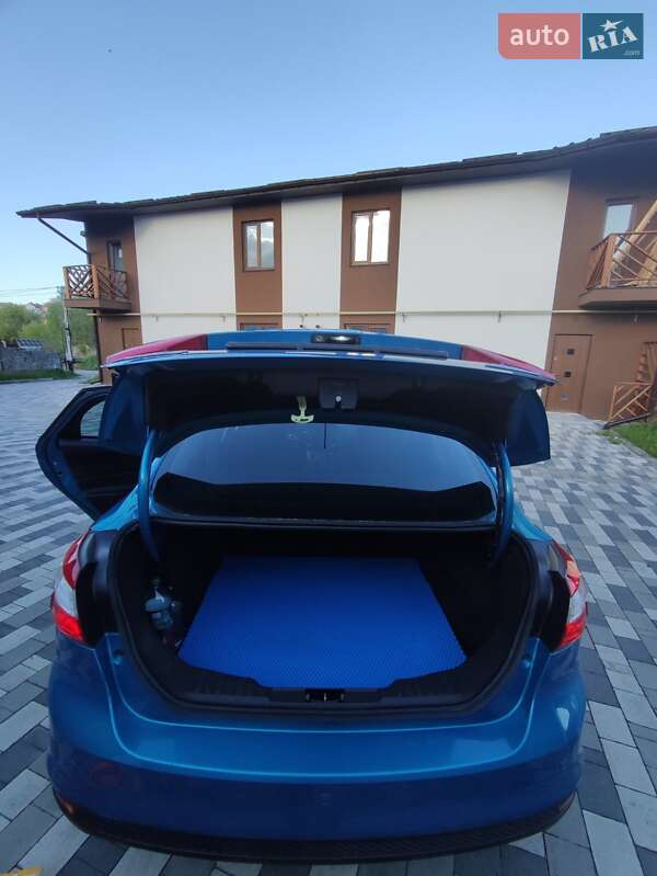 Седан Ford Focus 2013 в Хмельницькому