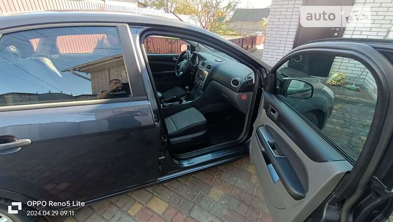 Хэтчбек Ford Focus 2011 в Нежине