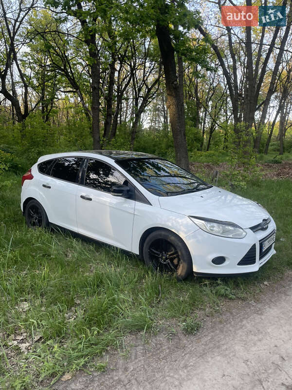 Хэтчбек Ford Focus 2012 в Полтаве фото 5 Хэтчбек Ford Focus 2012 в Полтаве