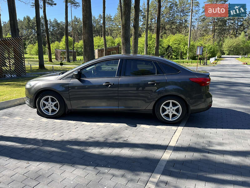Седан Ford Focus 2016 в Шепетовке