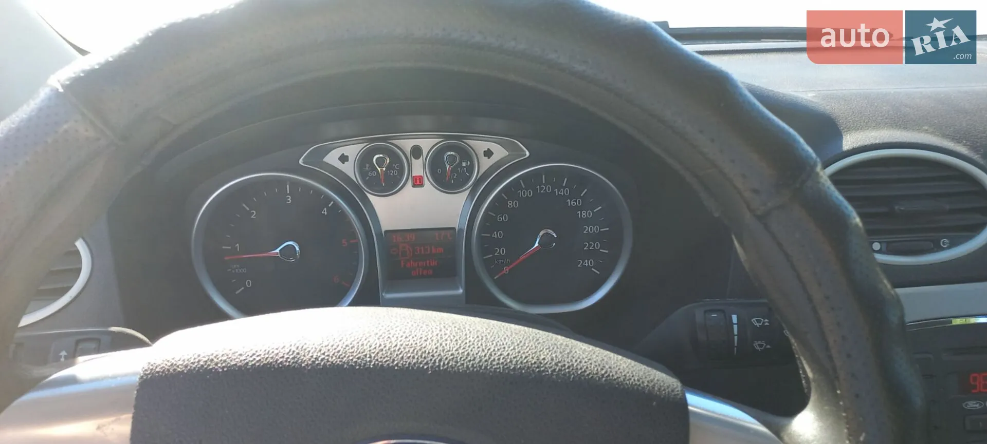 2010 Ford Focus - мініатюра 18
