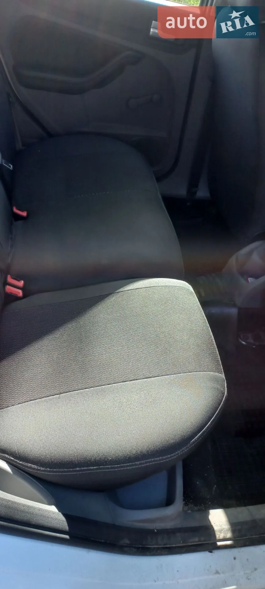 2010 Ford Focus - мініатюра 16