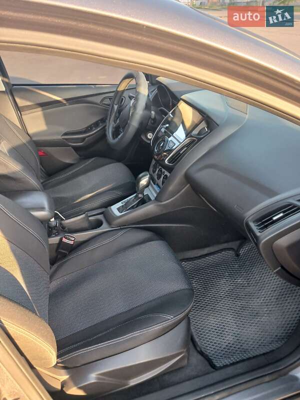Седан Ford Focus 2011 в Малині