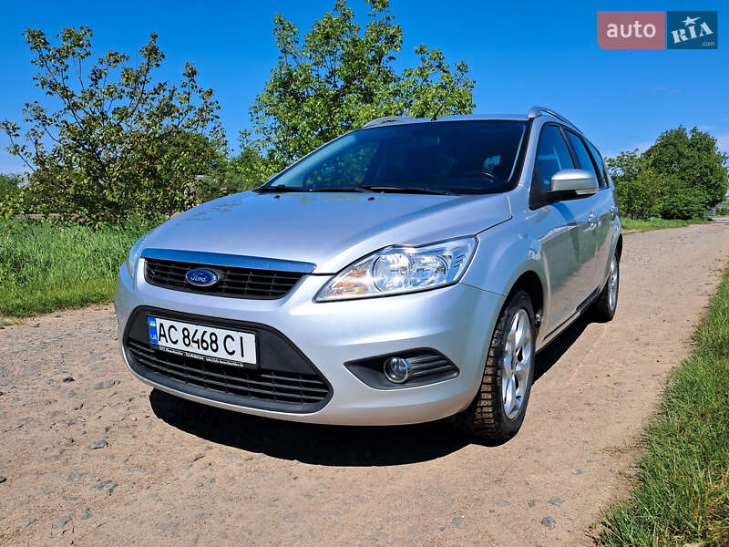 Универсал Ford Focus 2010 в Нововолынске