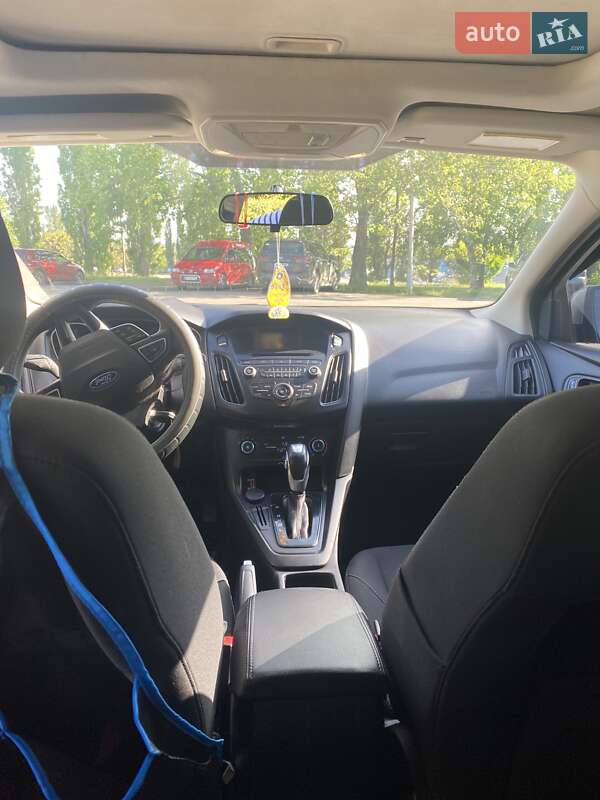 Хэтчбек Ford Focus 2014 в Южноукраинске