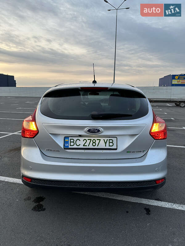 Хэтчбек Ford Focus 2012 в Львове