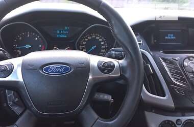 Универсал Ford Focus 2013 в Пустомытах