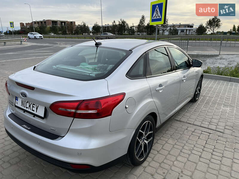 Седан Ford Focus 2017 в Львове
