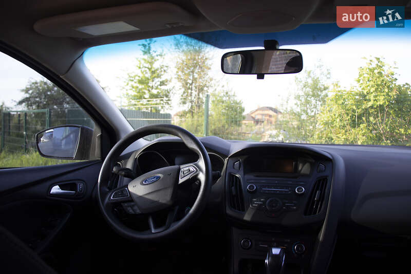 Седан Ford Focus 2017 в Новом фото 7 Седан Ford Focus 2017 в Новом