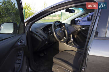 Седан Ford Focus 2017 в 