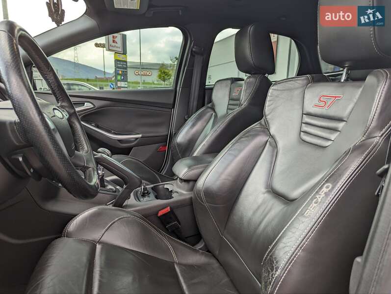 Хэтчбек Ford Focus 2013 в Измаиле