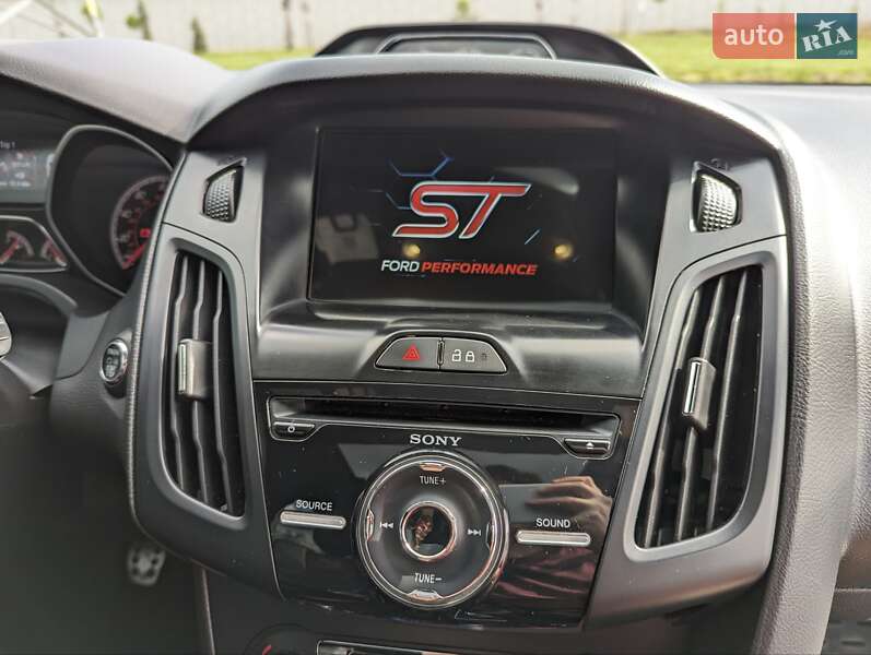 Хэтчбек Ford Focus 2013 в Измаиле