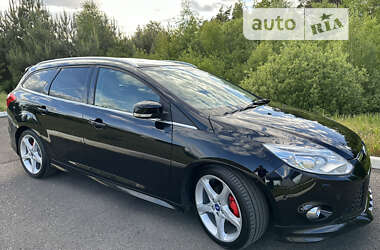 Універсал Ford Focus 2013 в Радивиліві