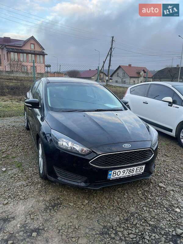 Хэтчбек Ford Focus 2015 в Ивано-Франковске