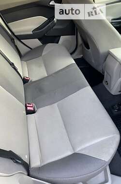 Седан Ford Focus 2013 в 