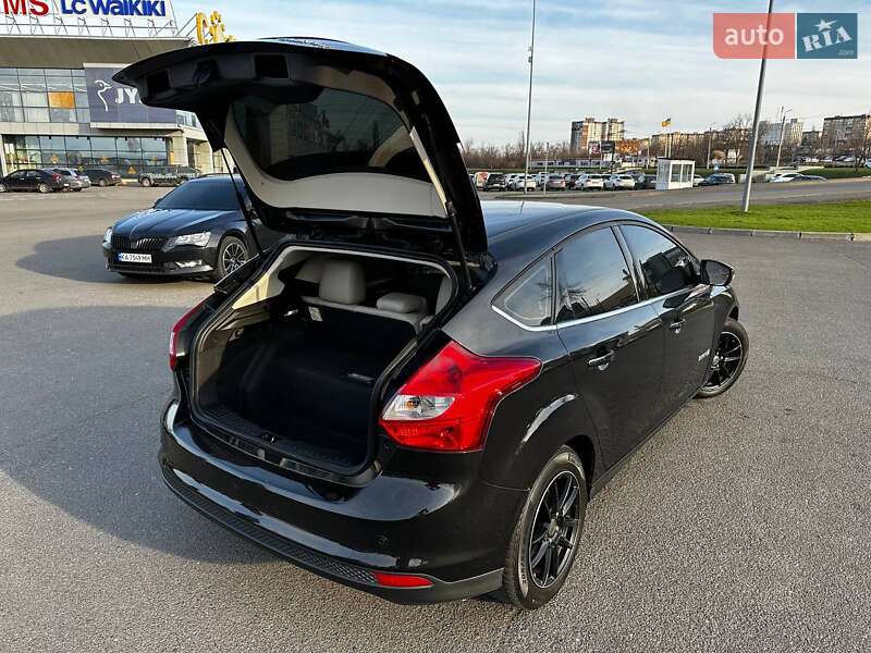 Хэтчбек Ford Focus 2012 в Кривом Роге фото 5 Хэтчбек Ford Focus 2012 в Кривом Роге