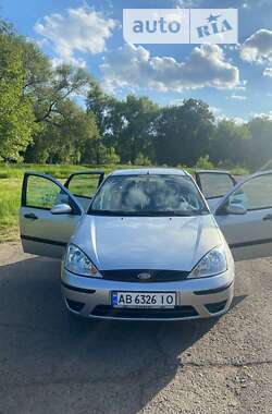 Хэтчбек Ford Focus 2004 в Томашполе