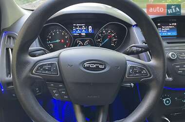 Седан Ford Focus 2017 в 
