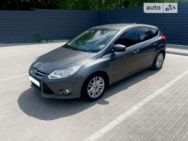 Хэтчбек Ford Focus 2013 в Киеве