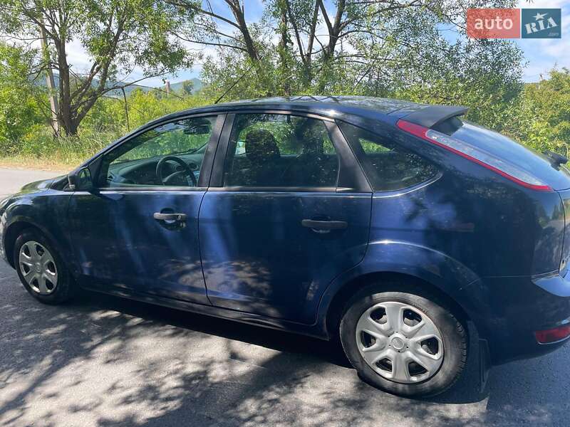 Хетчбек Ford Focus 2009 в Чернівцях