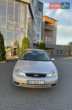 Седан Ford Focus 2005 в 