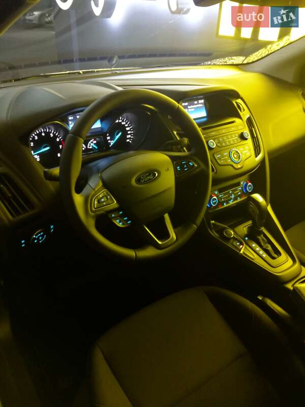 Хэтчбек Ford Focus 2016 в Киеве