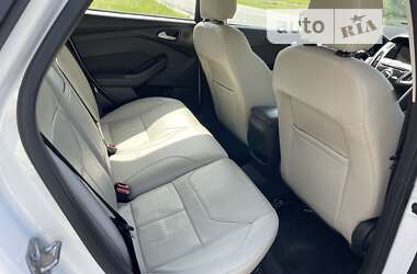 Хэтчбек Ford Focus 2015 в 