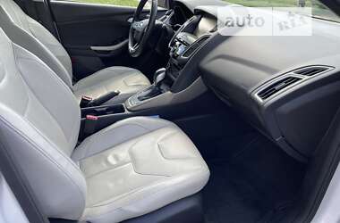 Хэтчбек Ford Focus 2015 в 