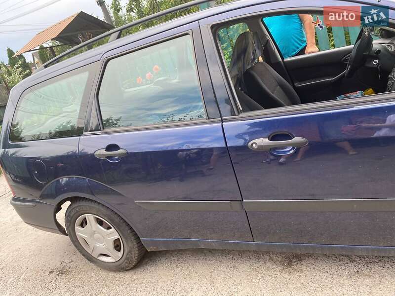 Универсал Ford Focus 2003 в Обухове