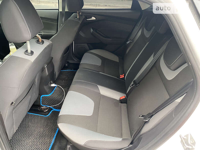 Хэтчбек Ford Focus 2013 в Николаеве фото 18 Хэтчбек Ford Focus 2013 в Николаеве