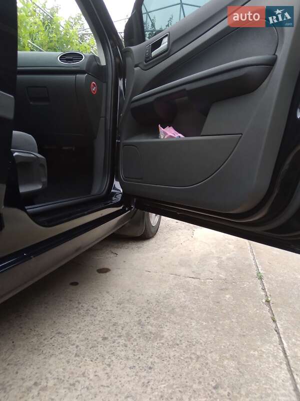 Универсал Ford Focus 2006 в Кривом Озере