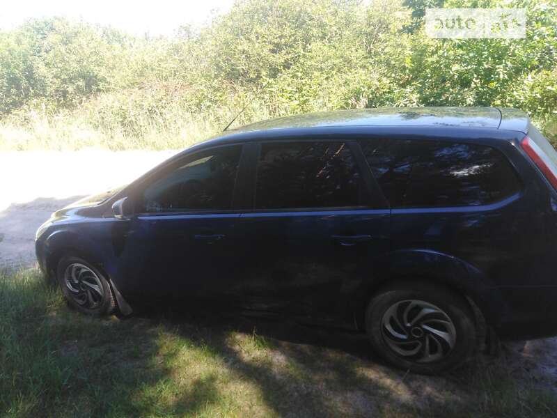 Універсал Ford Focus 2009 в Жовкві