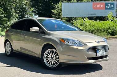 Хэтчбек Ford Focus 2015 в 