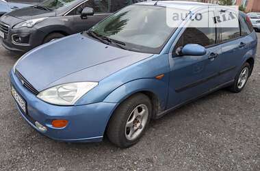 Хэтчбек Ford Focus 2000 в Киеве