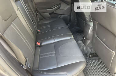 Хэтчбек Ford Focus 2013 в 